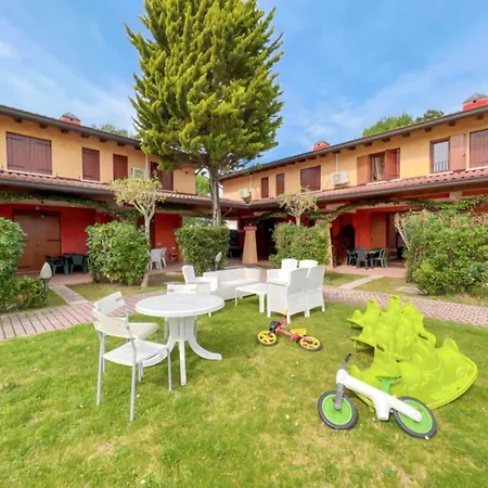 Lejlighed Terraced With Kids Playground